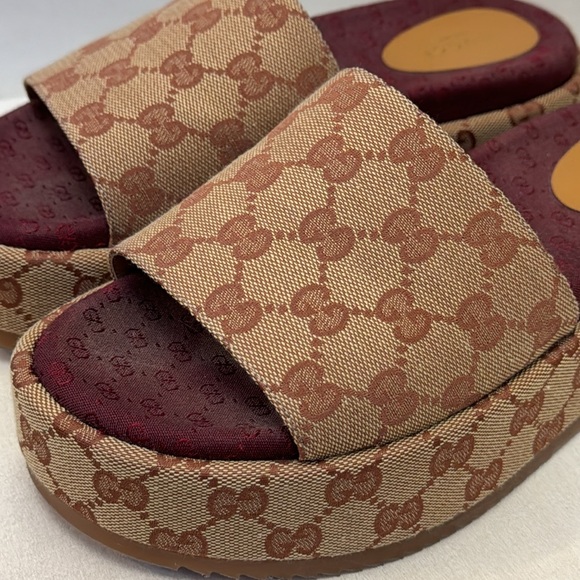 Gucci Platform Slide - Picture 2 of 4